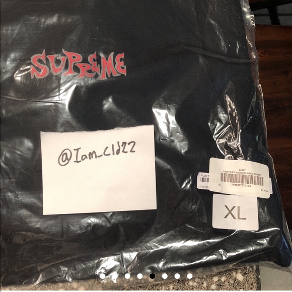 Supreme Portrait Hoodie-Black - Picture 4 of 5